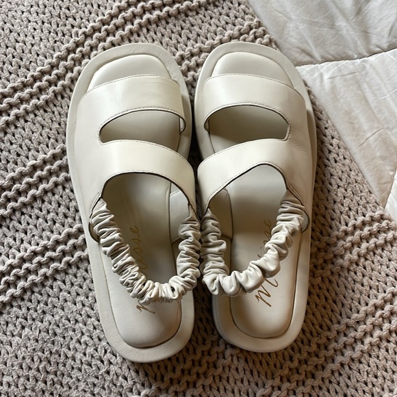 Matisse Liv Slide Sandals - Cream - Picture 2 of 7